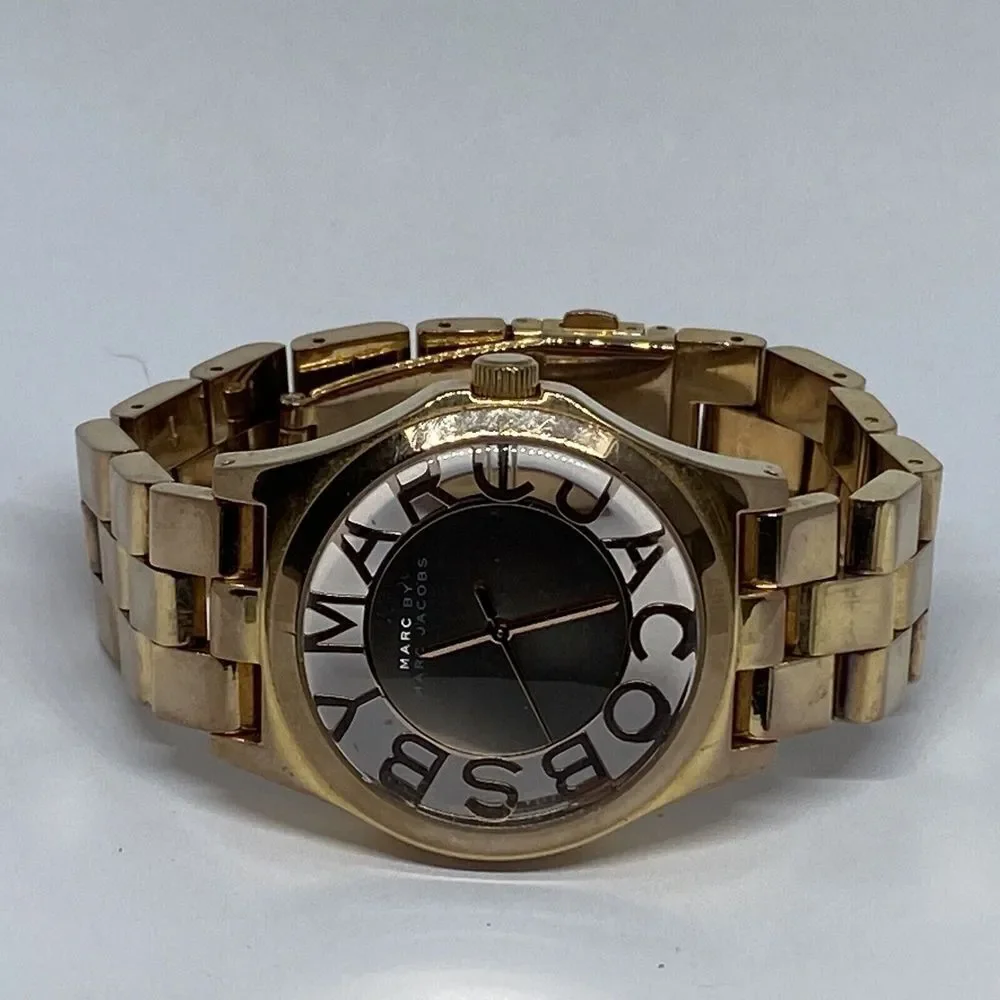 Marc Jacobs MBM3207 Women's Gold Stainless Steel Analog Dial Qartz Watch KS582